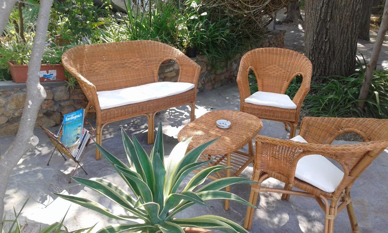 B&B Il Girasole Сант'Анна-Аррези Экстерьер фото