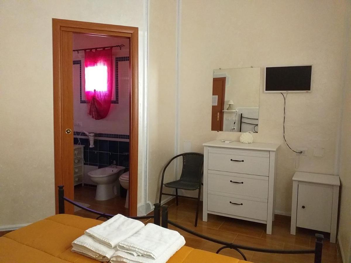 B&B Il Girasole Сант'Анна-Аррези Экстерьер фото