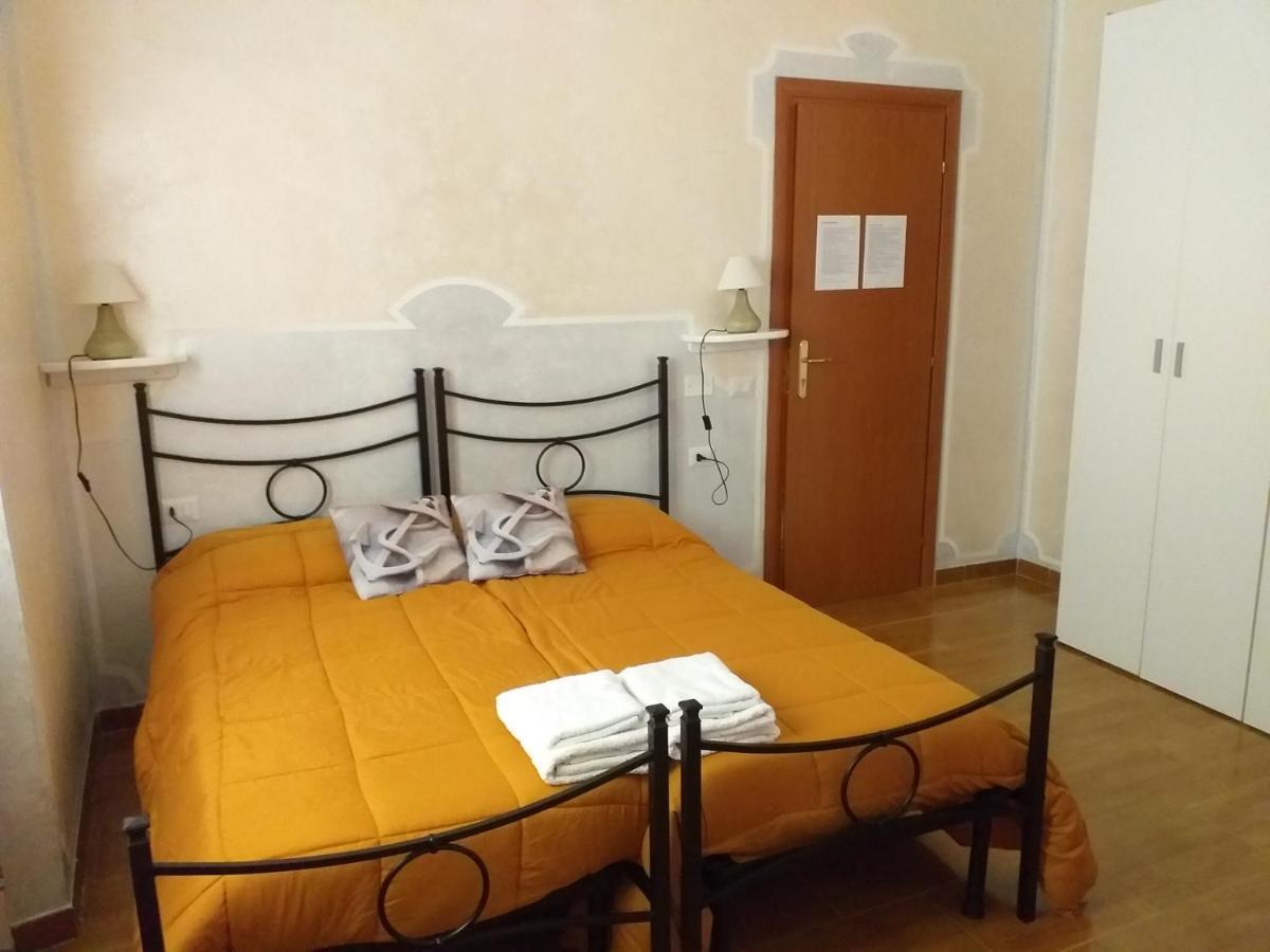 B&B Il Girasole Сант'Анна-Аррези Экстерьер фото